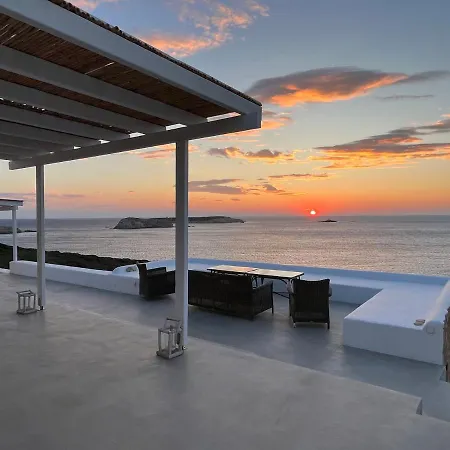A Bedroom By The Sea リプシ